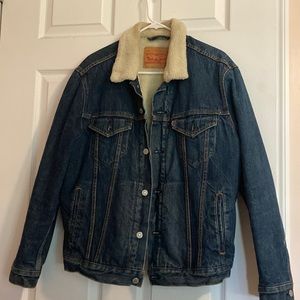 Classic warm Levi jacket!